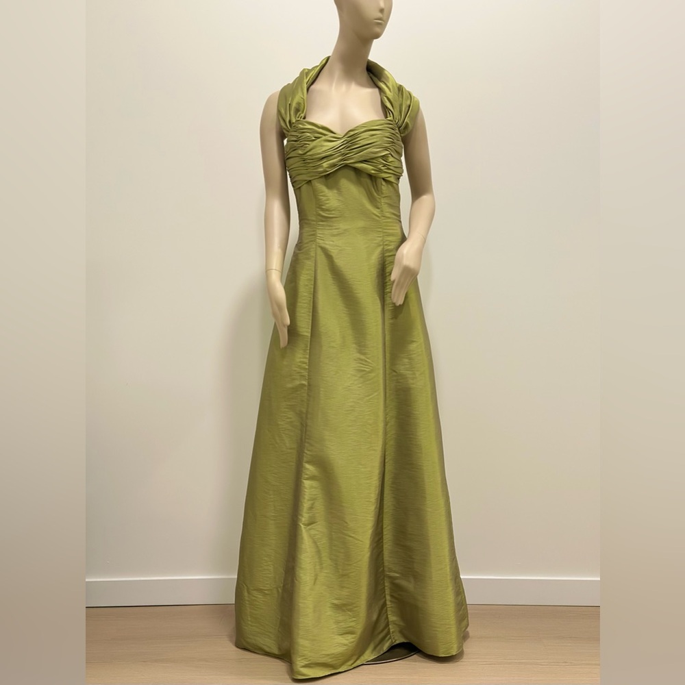 Couture Collection Green Satin Gown - Size 6